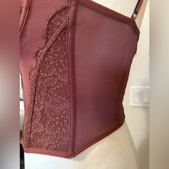 Urban Outfitters Rich Brown Lace Corset Bra with Boning, Adjustable Straps. NWT - Picture 4 of 15